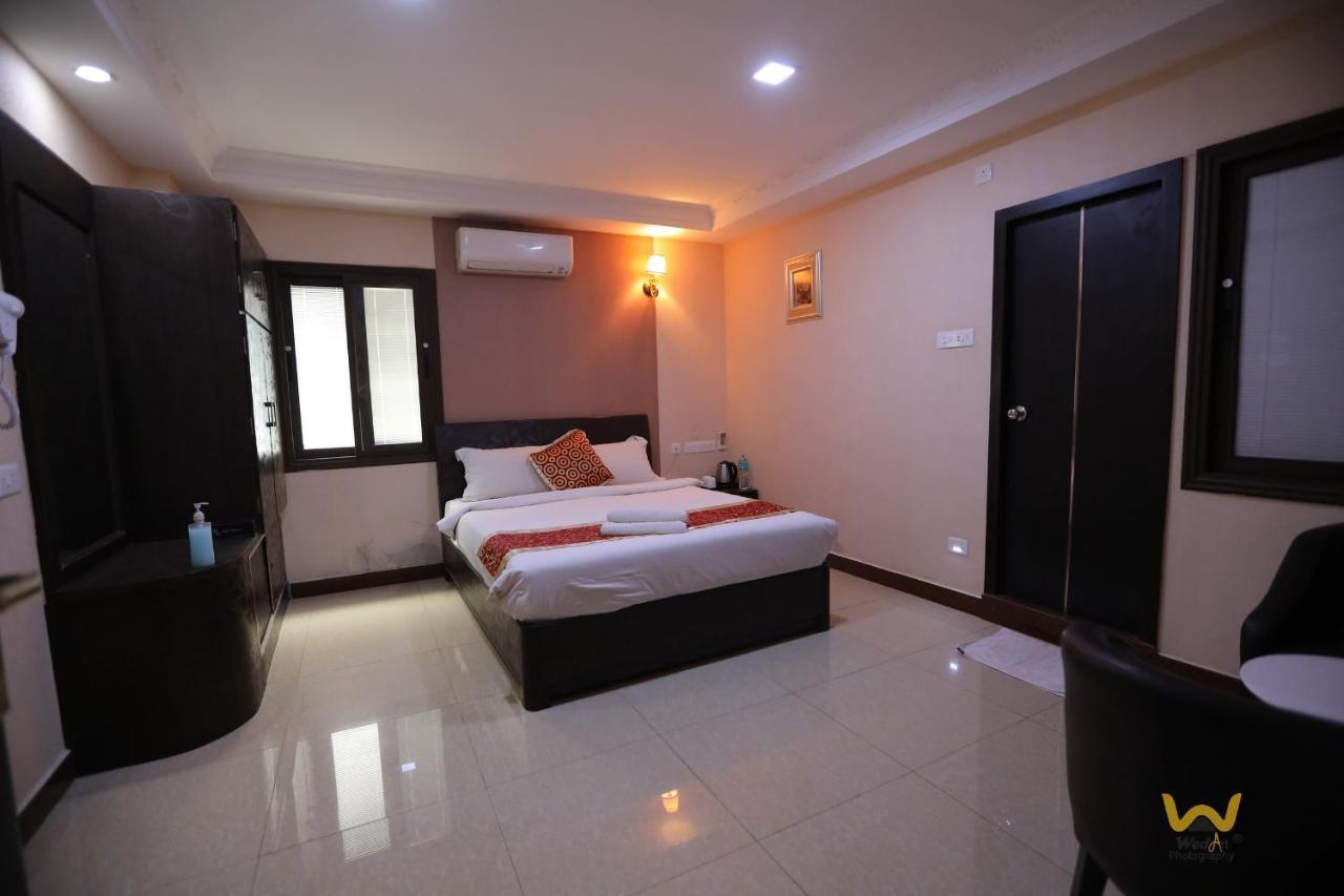 Hotel Sampath Tiruchirappalli Exterior foto