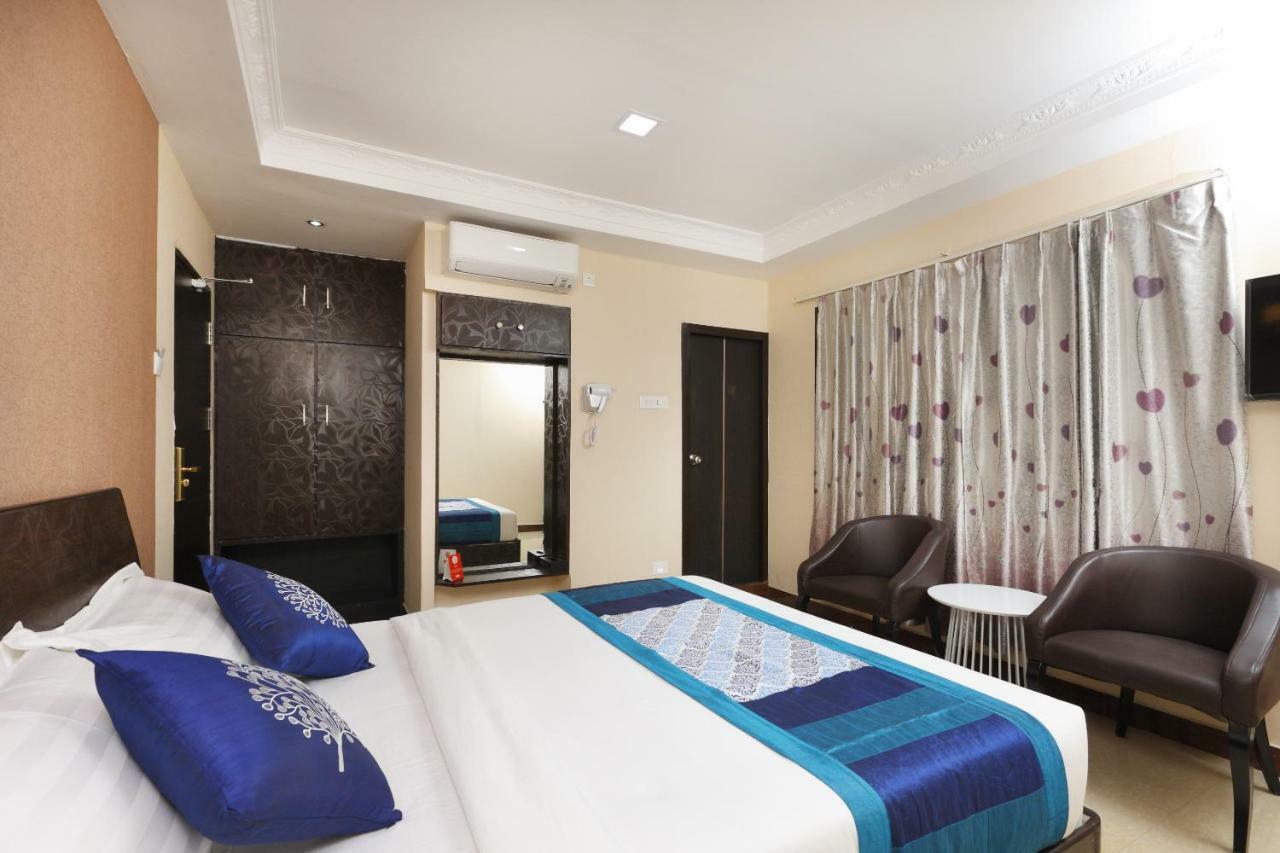 Hotel Sampath Tiruchirappalli Exterior foto