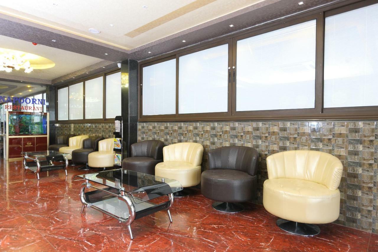 Hotel Sampath Tiruchirappalli Exterior foto