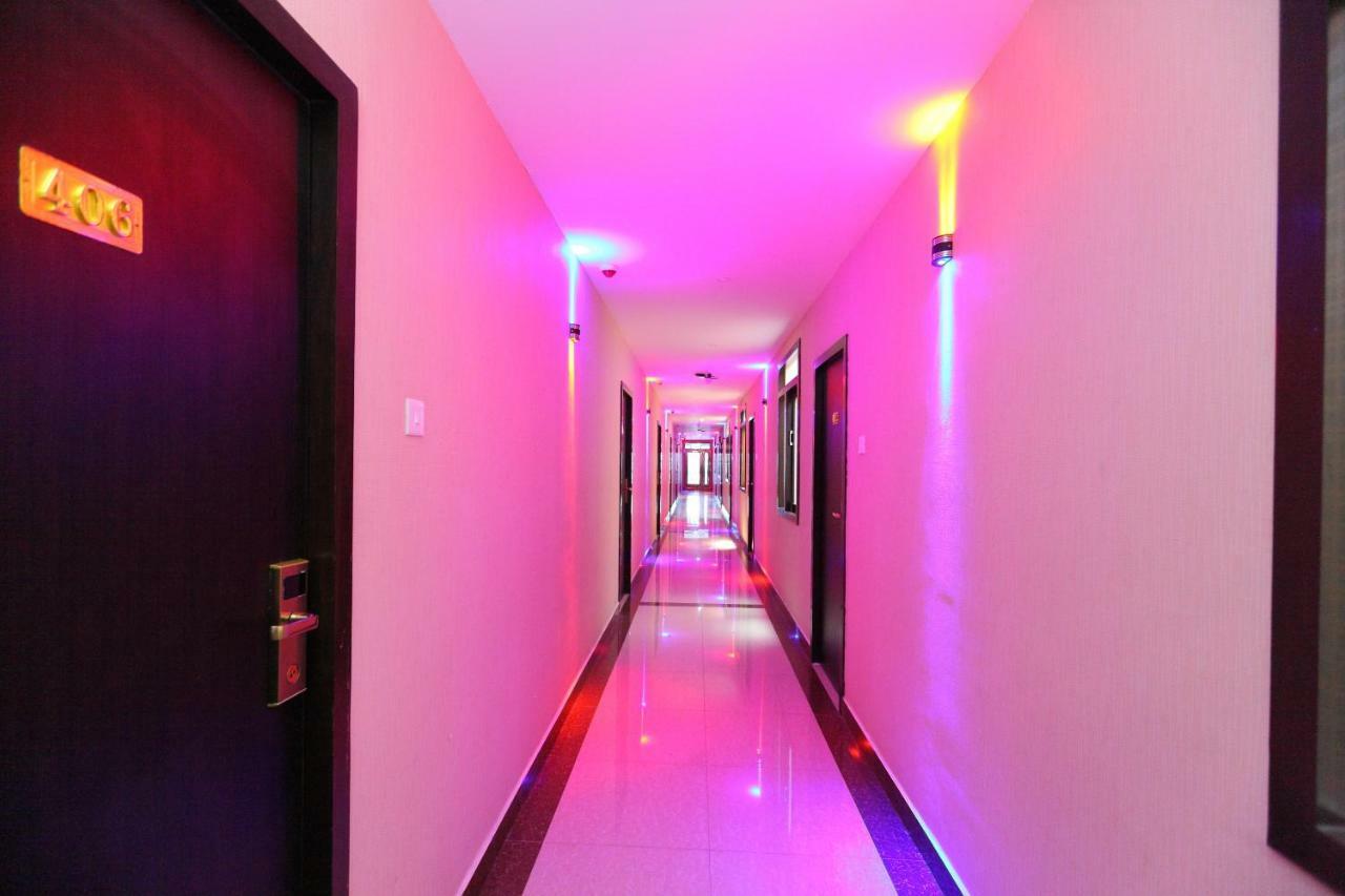 Hotel Sampath Tiruchirappalli Exterior foto