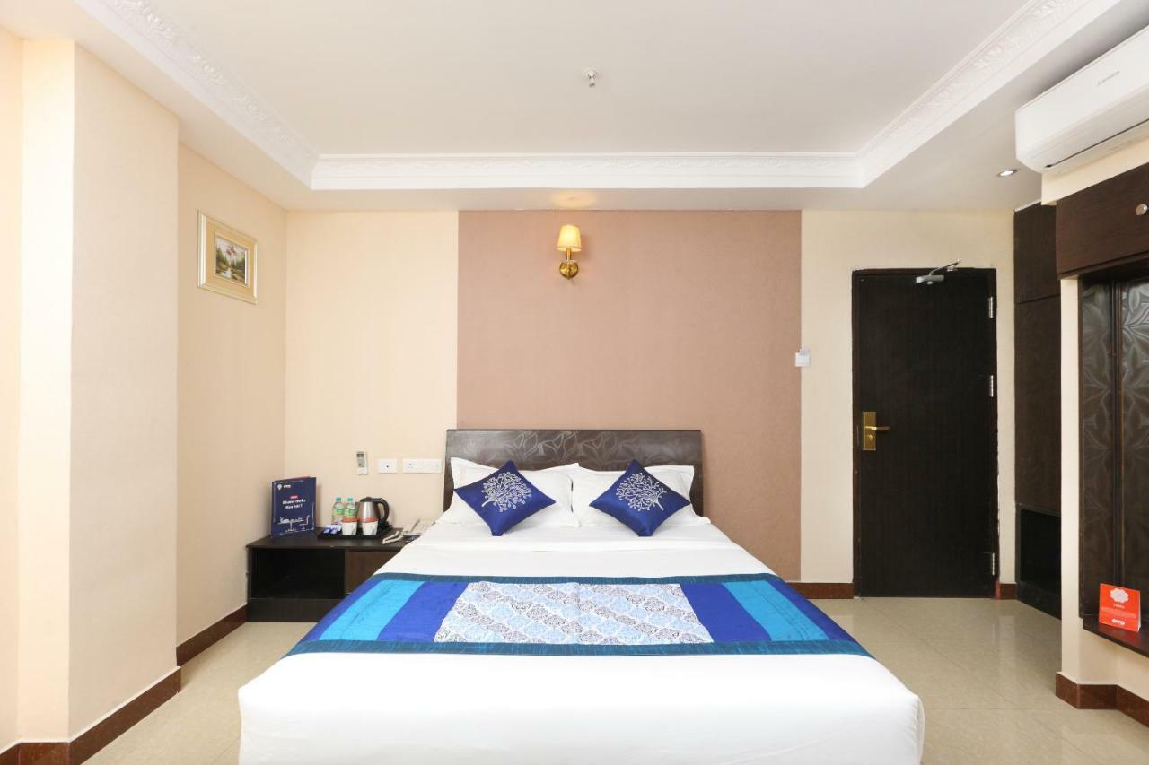 Hotel Sampath Tiruchirappalli Exterior foto