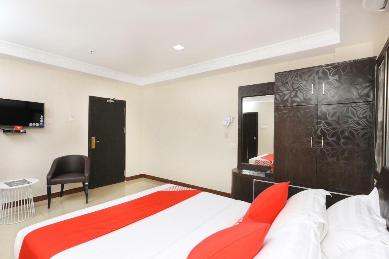 Hotel Sampath Tiruchirappalli Exterior foto
